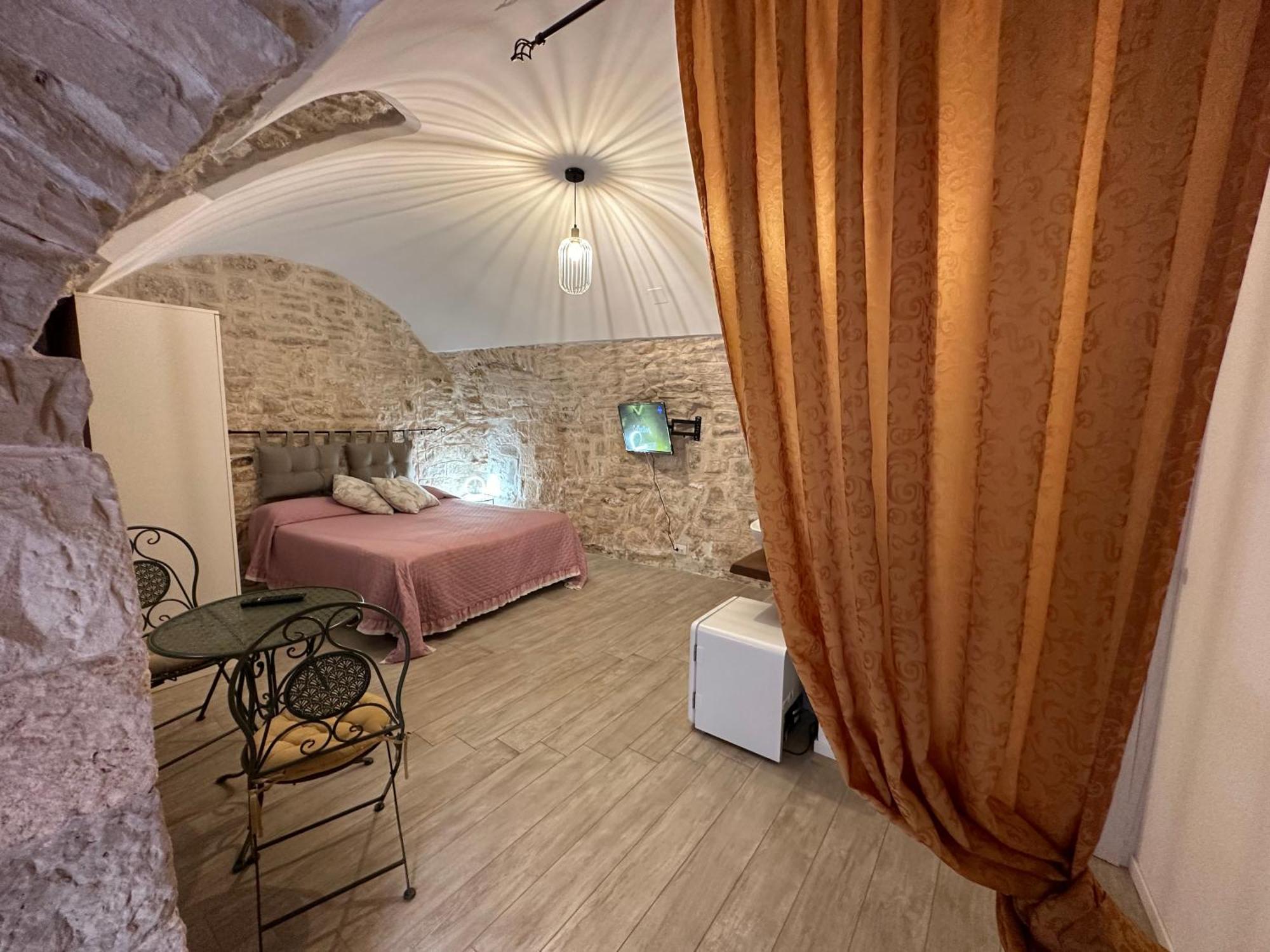 Giovinazzo Suite Pavone Griffi Eksteriør billede